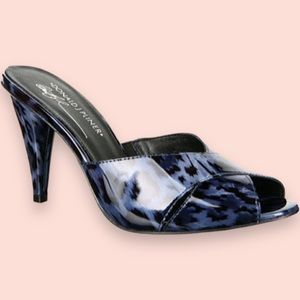 Donald Pliner Feigel Heels